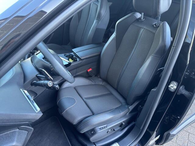Peugeot 3008 GT 1.6 PHEV HYbrid 225pk EAT8 | AGR-STOELEN | STOELMASSAGE | i-COCKPIT® | 180° CAMERA | NAVI | BLACK PACK | FULL LED | STOELVERW. | KEYLESS | ISOFIX |