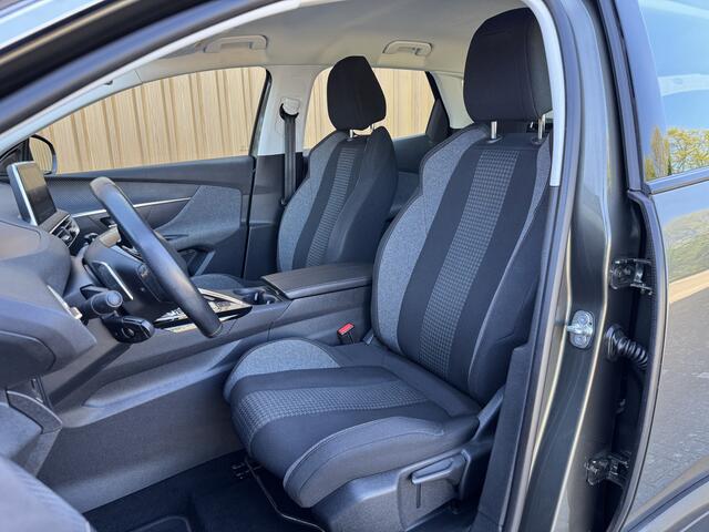 Peugeot 3008 1.2 PureTech Active | Riem Vervangen! | Dealer Onderhouden | Origineel Nederlands | Trekhaak | Apple Carplay | Android Auto | Navigatie | Lane Assist | LED |