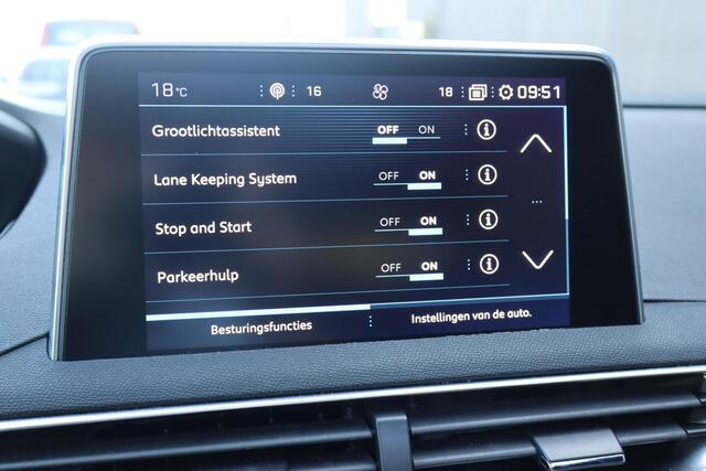 Peugeot 3008 1.2 PureTech GT Line | Panoramadak | Nieuwe Distributieriem | Camera | Carplay | Full Led