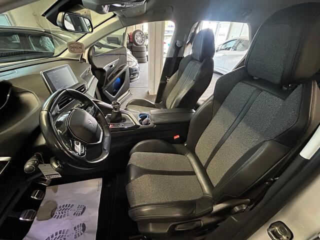 Peugeot 3008 1.2 PureTech BL Premium*NAP*Camera*Xenon*Carplay
