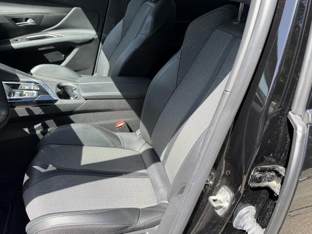 Peugeot 3008 1.6 HYbrid BL Allure