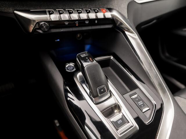 Peugeot 3008 1.2 PureTech Sport Automaat (APPLE CARPLAY, GROOT NAVI, 360 CAMERA, KEYLESS, SPORTSTOELEN, GETINT GLAS, TREKHAAK, NIEUWE APK, NIEUWSTAAT)