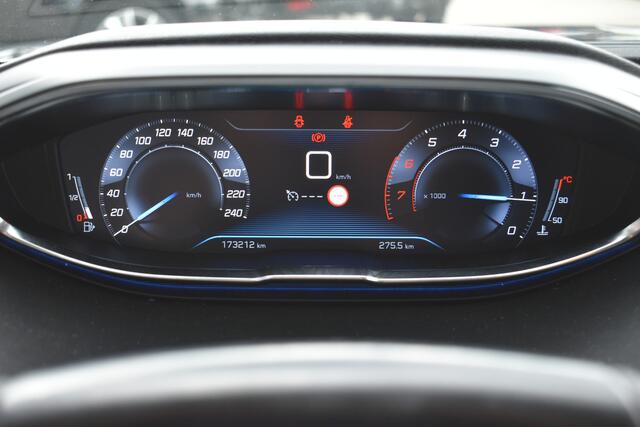 Peugeot 3008 1.2 PureTech Blue Lease Executive NIEUWE MOTOR