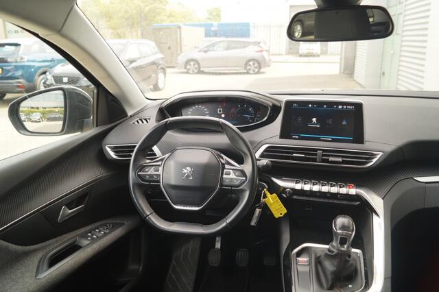 Peugeot 3008 1.5 BlueHDi 130pk Executive -NAVI-ECC-PDC-