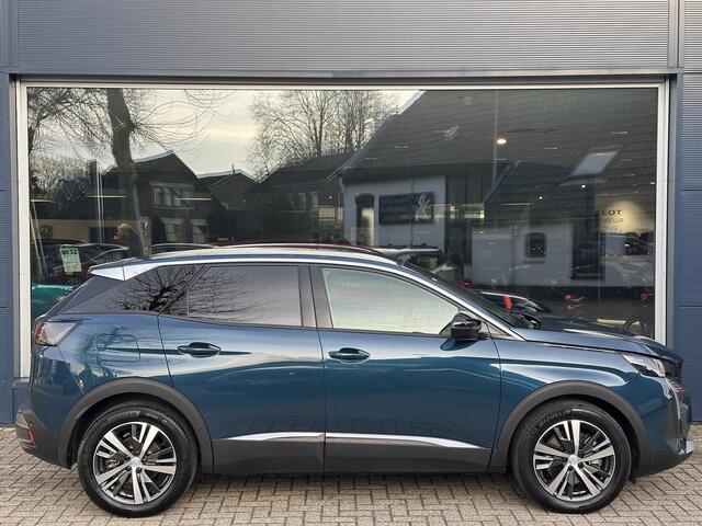 Peugeot 3008 1.6 HYbrid 180 PK Allure Pack Business | Plug In Hybride | Slechts 9200 KM | Navigatie | LED Verlichting | Camera | Parkeersensoren V+A | Digitaal Dashboard | Keyless Entry | Lichtmetalen Velgen 18 Inch | Climate Control | Cruise Control |
