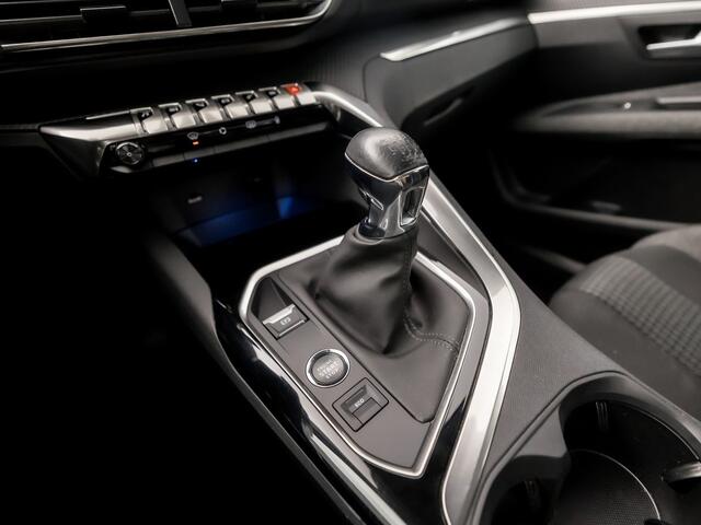 Peugeot 3008 1.2 PureTech Sport (APPLE CARPLAY, GROOT NAVI, KEYLESS, 360 CAMERA, SPORTSTOELEN, CRUISE, LANE ASSIST, NIEUWSTAAT)