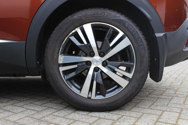 Peugeot 3008 1.2 PureTech Première Nieuwe distributieriem! Trekhaak.