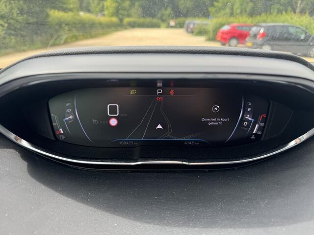 Peugeot 3008 1.2 Puretech EAT8 Allure Premium Business *LED/NAVI/CAMERA