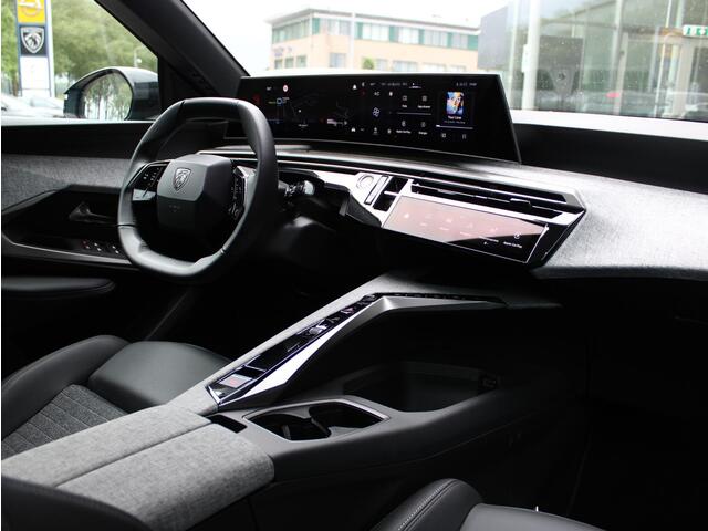 Peugeot 3008 1.6 plug-in Hybrid 195pk Allure | Camera/Stoelverwarming/Navi/AGR