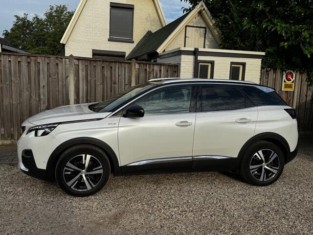 Peugeot 3008 1.2 PURETECH ALLURE automaat,trekhaak,44000 km!!