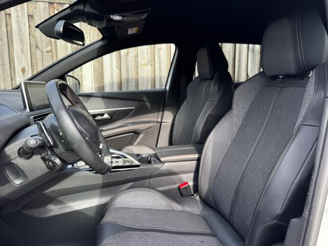 Peugeot 3008 1.2 PURETECH ALLURE automaat,trekhaak,44000 km!!