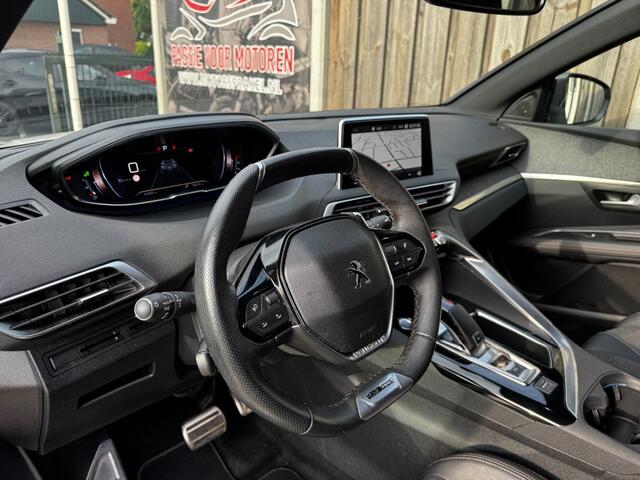 Peugeot 3008 1.2 PURETECH ALLURE automaat,trekhaak,44000 km!!