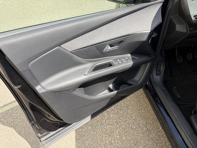 Peugeot 3008 1.2 PureTech Allure / NAVI / CRUISE / 85dkm! NAP!