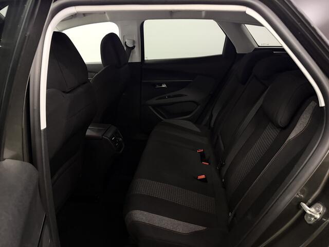 Peugeot 3008 1.2 PureTech AGC Première Camera, Navi, Apple carplay, Cruise control, Virtual desk, Clima, Lichtmetalen velgen