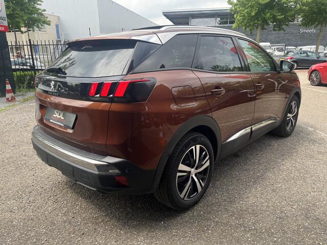 Peugeot 3008 1.2 PureTech Allure Avantage // SCHUIF-KANTELDAK // 360 CAMERA // CRUISE // NAVI+CARPLAY // HALF LEDER //