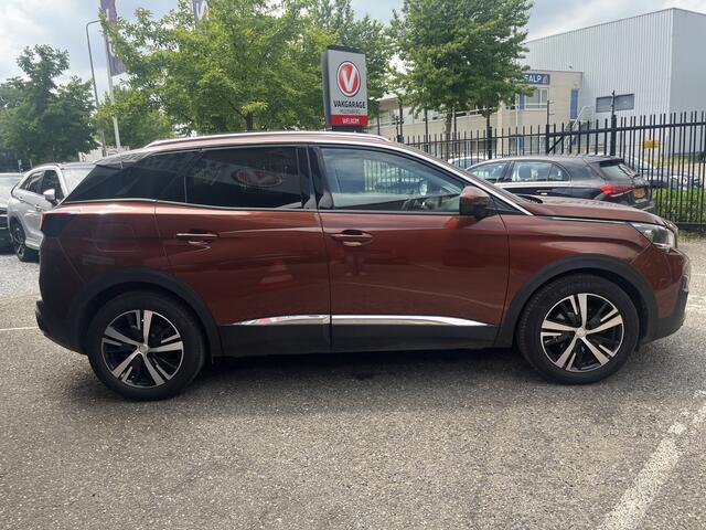 Peugeot 3008 1.2 PureTech Allure Avantage // SCHUIF-KANTELDAK // 360 CAMERA // CRUISE // NAVI+CARPLAY // HALF LEDER //