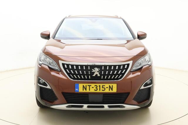 Peugeot 3008 1.2T Première | Navigatie | Afneembare trekhaak | Handsfree achterklep | Keyless Entry & Start | Achteruitrijcamera | Draadloze telefoonlader | Apple Carplay & Android Auto