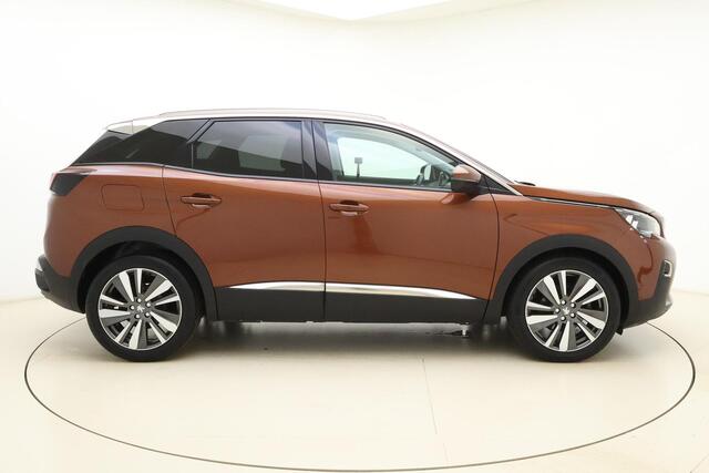 Peugeot 3008 1.2T Première | Navigatie | Afneembare trekhaak | Handsfree achterklep | Keyless Entry & Start | Achteruitrijcamera | Draadloze telefoonlader | Apple Carplay & Android Auto