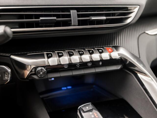 Peugeot 3008 1.2 PureTech Sport Automaat (APPLE CARPLAY, GROOT NAVI, TREKHAAK, PARKEERSENSOREN, SPORTSTOELEN, CRUISE, LANE ASSIST, NIEUWSTAAT)