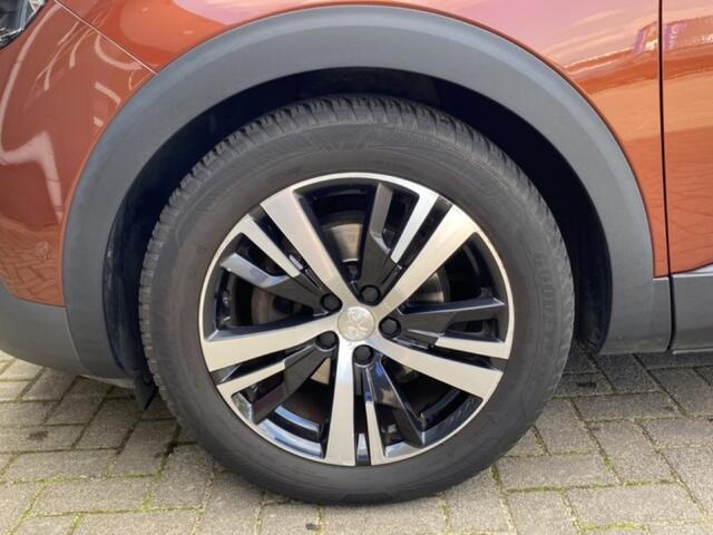 Peugeot 3008 1.2 PureTech ALLURE TREKHAAK/LEDER/PDC/CRUISE/CARPLAY/STOELVERW