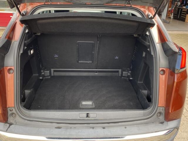 Peugeot 3008 1.2 PureTech ALLURE TREKHAAK/LEDER/PDC/CRUISE/CARPLAY/STOELVERW