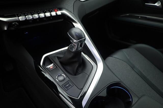 Peugeot 3008 1.2 PureTech Blue Lease Allure | Dig. Cockpit | Cruise Control | Keyless | Camera | Apple CarPlay & Android Auto | PDC V+A