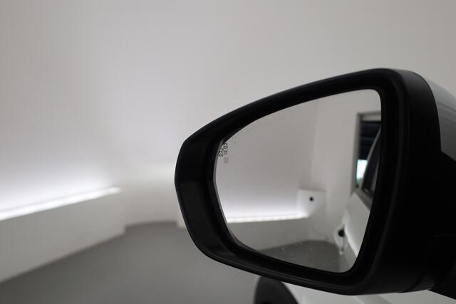 Peugeot 3008 1.2 PureTech Blue Lease Allure | Dig. Cockpit | Cruise Control | Keyless | Camera | Apple CarPlay & Android Auto | PDC V+A