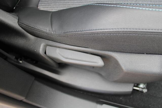 Peugeot 3008 1.6 HYbrid 225 Allure Automaat Plug-Inn Airco Navi Camera Carplay Zeer mooi