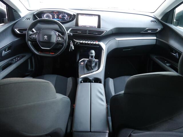 Peugeot 3008 1.2 PureTech Blue Lease Executive | Trekhaak | Navigatie | Climate control | Lichtmetalen velgen | Cruise control | Parkeersensoren achter | Apple carplay/Android auto