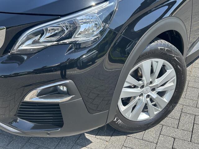 Peugeot 3008 1.2 PureTech 130PK EAT8 Active Automaat Navigatie origineel, Apple Carplay/Android Auto, Parkeerhulp voor en achter achter en lichtmetalen velgen