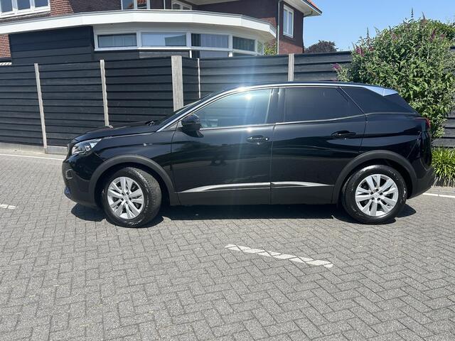 Peugeot 3008 1.2 PureTech 130PK EAT8 Active Automaat Navigatie origineel, Apple Carplay/Android Auto, Parkeerhulp voor en achter achter en lichtmetalen velgen
