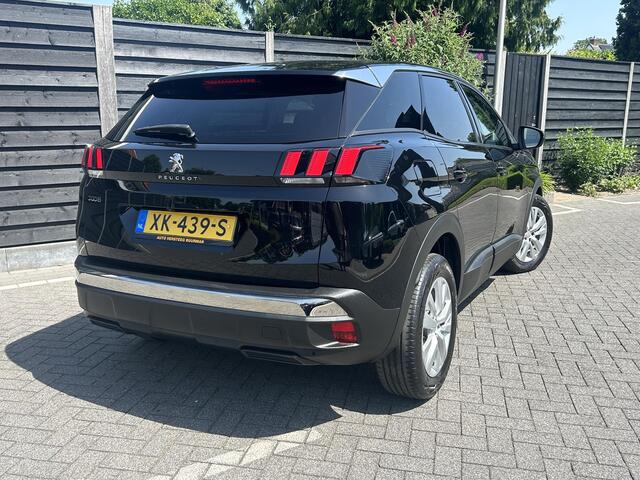 Peugeot 3008 1.2 PureTech 130PK EAT8 Active Automaat Navigatie origineel, Apple Carplay/Android Auto, Parkeerhulp voor en achter achter en lichtmetalen velgen