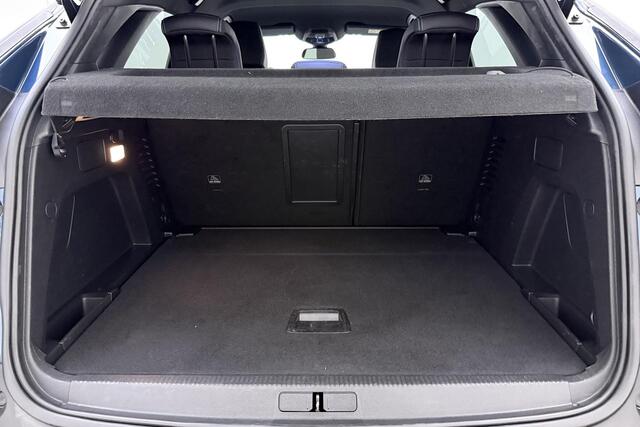 Peugeot 3008 1.2T Allure Pack Business | Navigatie | Achteruitrijcamera | Parkeersensoren | Keyless Entry | LED koplampen | Privacy Glass | Apple Carplay/Android Auto