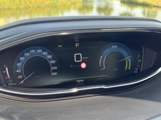 Peugeot 3008 1.6 HYbrid 225 Allure Pack | Climate Control | Plug-in Hybrid | Keyless | Achteruitrijcamera