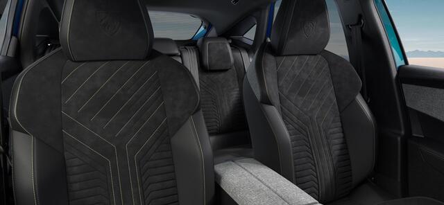 Peugeot 3008 1.2 Hybrid 145 GT DIRECT RIJDEN - ALCANTARA - RIJKLAAR - PANORAMADAK - 8 JAAR GARANTIE