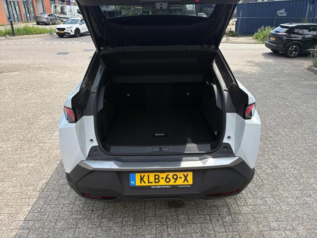 Peugeot 3008 GT 1.2 Hybrid 145pk e-DSC6 | ALCANTARA INTERIOR | HANDSFREE A.KLEP | STOEL + STUURVERW. | AGR-STOELEN | PANORAMIC NAVIGATION | 360° CAMERA |