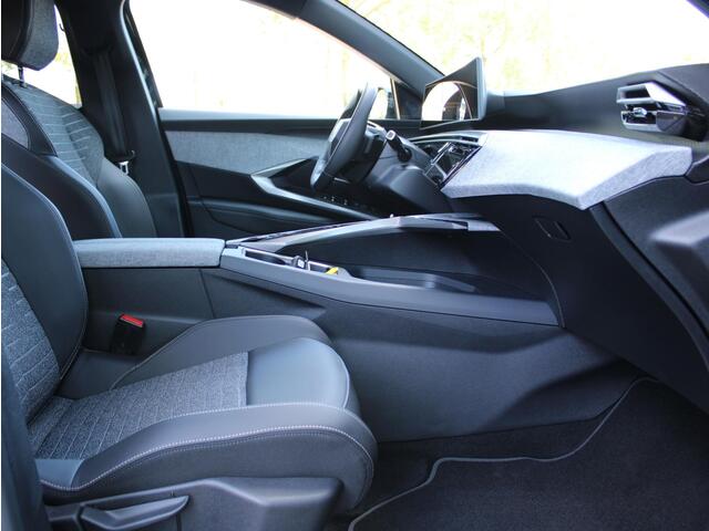 Peugeot 3008 1.6 plug-in Hybrid 195 Allure | Navi / Camera / Climate