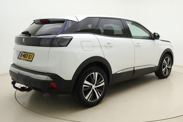 Peugeot 3008 1.2 PureTech Allure | Apple carplay/Android auto | Achteruitrijcamera | Cruise control | Navigatie | Licht metalen velgen 17'' |