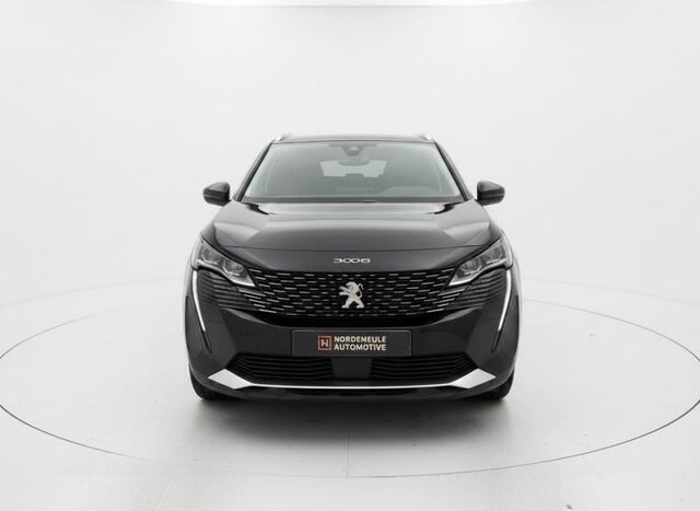 Peugeot 3008 1.2 PURET.BL ALLURE. KEYLESS, CRUISE, CARPLAY