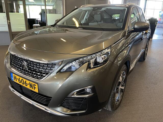 Peugeot 3008 1.2 PureTech ALLURE EAT8 AUTOMAAT Navigatie-Achteruitrijcamera-Climate control