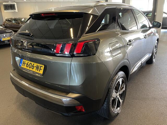 Peugeot 3008 1.2 PureTech ALLURE EAT8 AUTOMAAT Navigatie-Achteruitrijcamera-Climate control