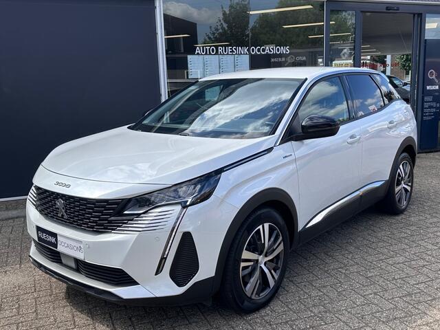 Peugeot 3008 1.6 HYBRID ALLURE