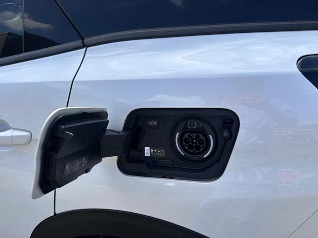 Peugeot 3008 1.6 HYBRID ALLURE