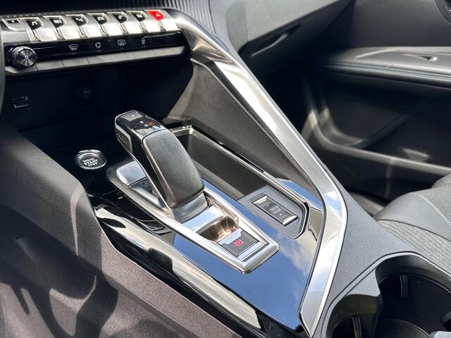 Peugeot 3008 1.6 HYBRID ALLURE