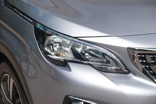 Peugeot 3008 1.2 PureTech 130pk Allure | Navi | App-Connect | Cruise | PDC | Climate | 18" | Metallic