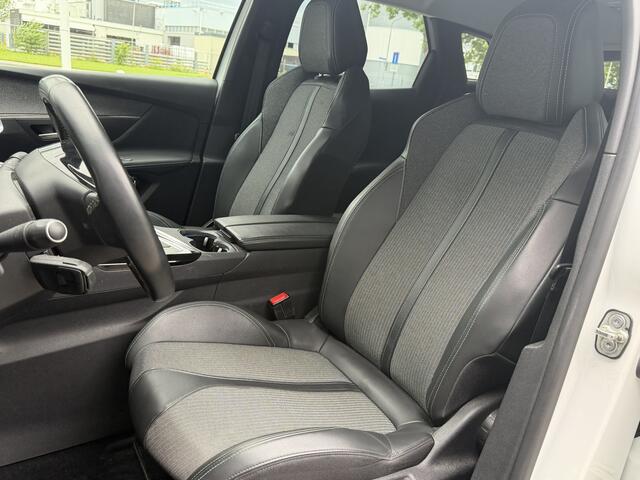 Peugeot 3008 BWJ 2021 | 1.2T 131PK Allure | CLIMA | NAVI | CARPLAY | CAMERA A | 18'' LMV | PRIVACY GLASS |