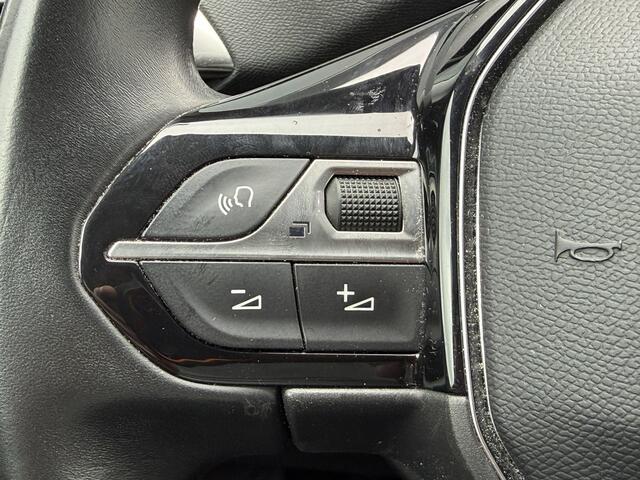Peugeot 3008 BWJ 2021 | 1.2T 131PK Allure | CLIMA | NAVI | CARPLAY | CAMERA A | 18'' LMV | PRIVACY GLASS |
