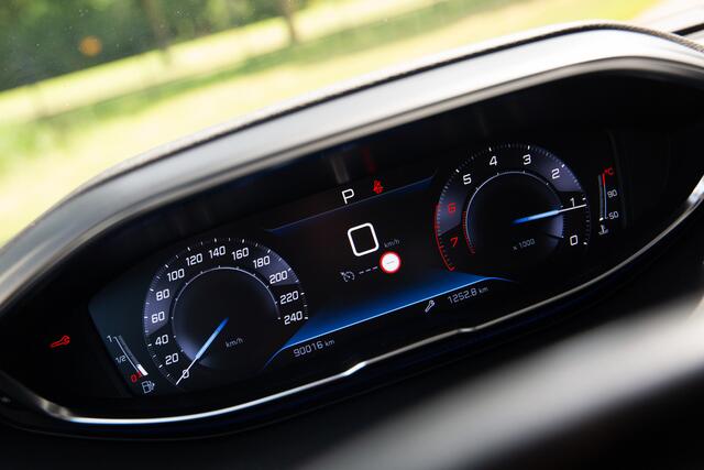 Peugeot 3008 1.2 PureTech Allure Avantage , Trekhaak,