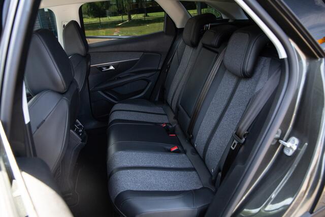 Peugeot 3008 1.2 PureTech Allure Avantage , Trekhaak,