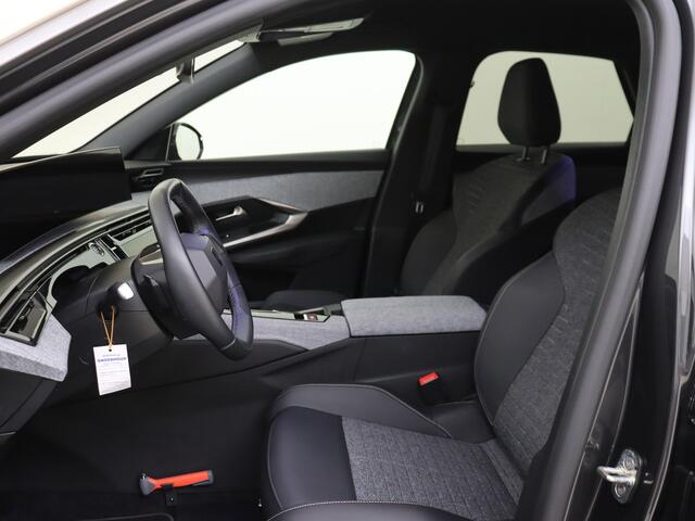 Peugeot 3008 1.6 plug-in Hybrid 195 Allure Trekhaak!!! NOW OR NEVER DEAL !!!